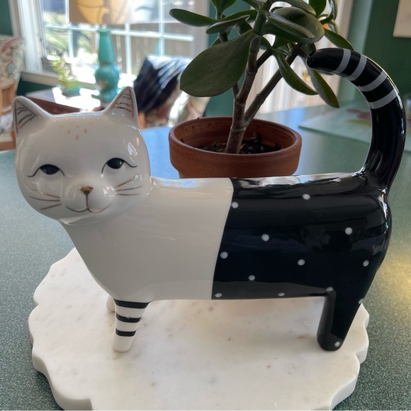 Ceramic Handmade Cat Figurine - Picture 4 of 8